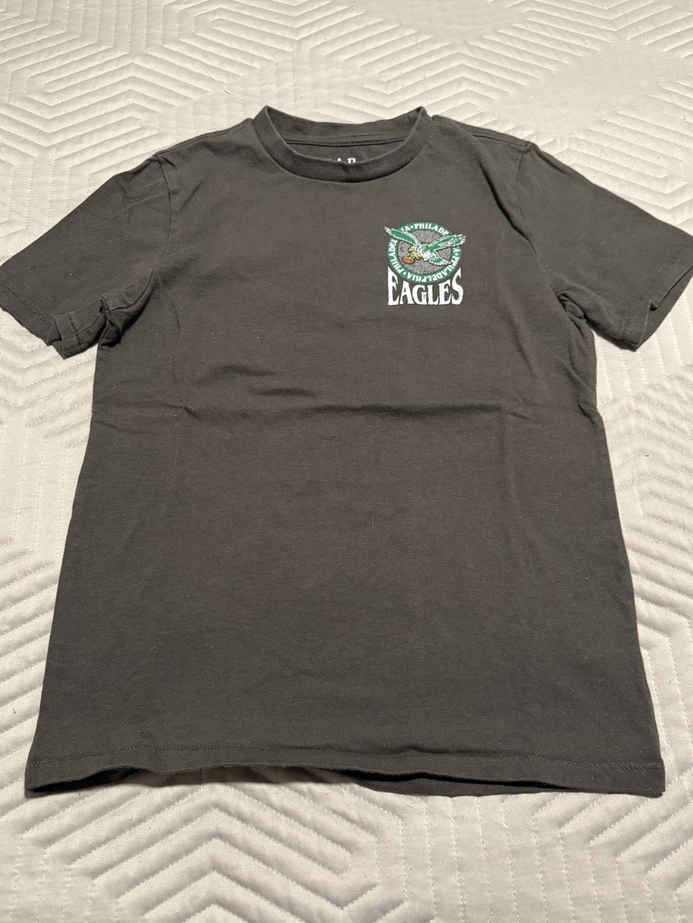 Philadelphia Eagles Graphic Tshirt Boys Size Medium GO BIRDS!